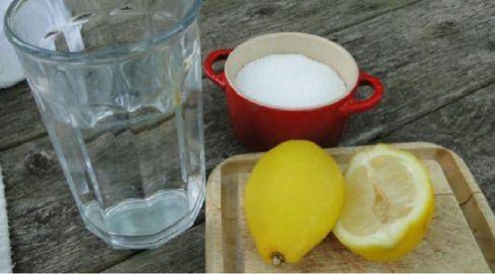 rituel citron avec l'eau salée