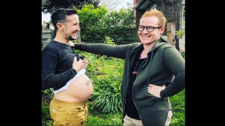 Un couple transgenre devient le premier à accoucher en France