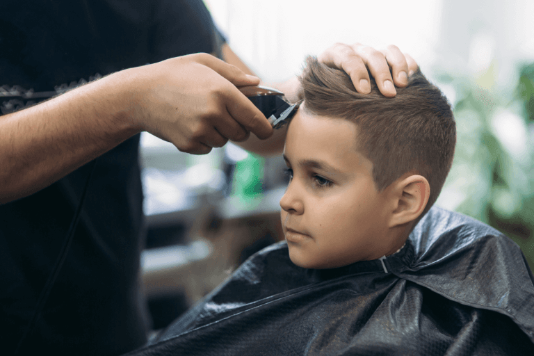Top 18 des coupes de cheveux cool pour les garçons en 2024 - Sante Peau